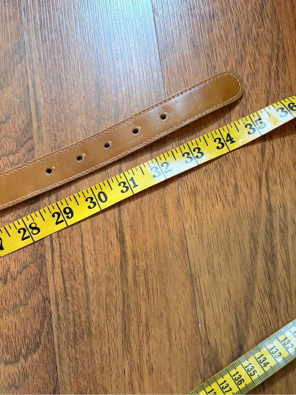 VTG Anne Klein for Calderon lion head gold-tone buckle tan leather belt - Picture 5 of 6